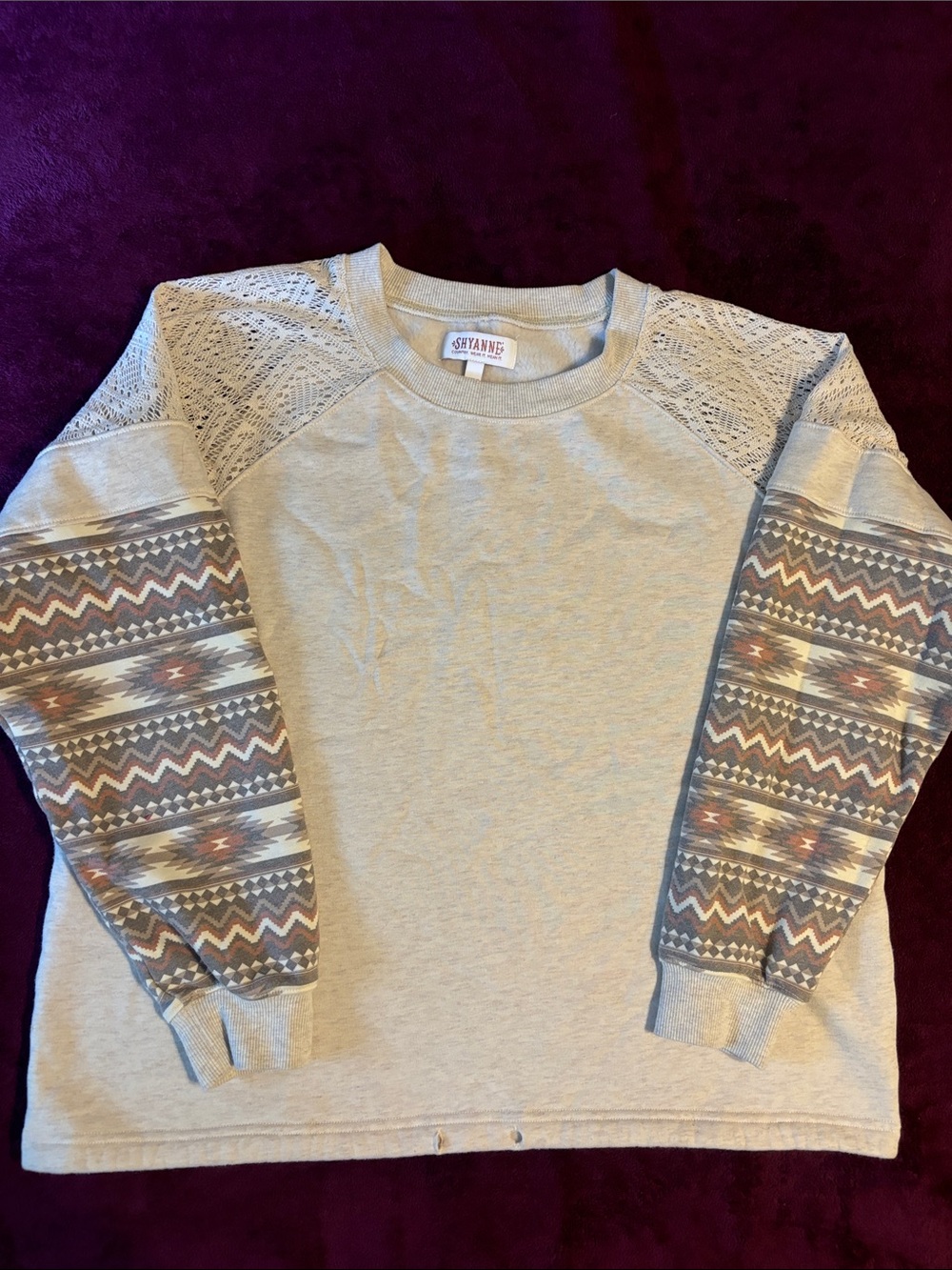 Shyanne Patterned-Sleeve Women’s Sweatshirt